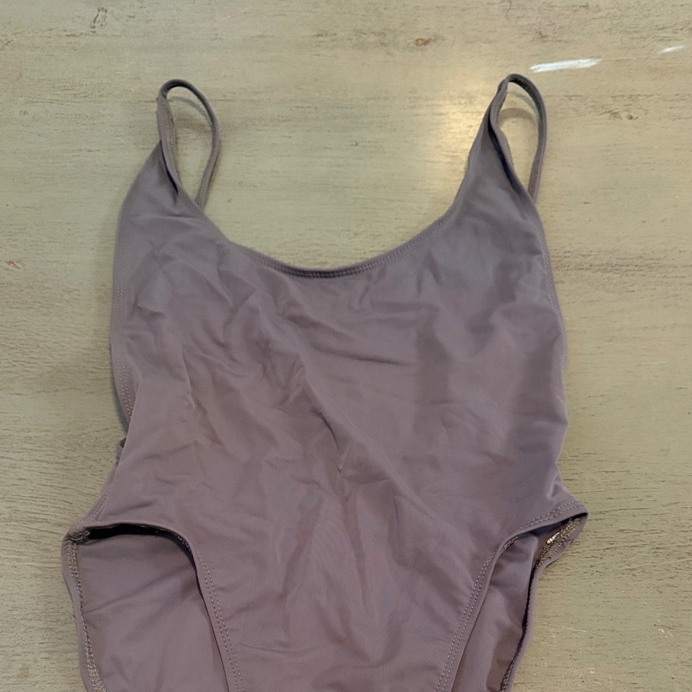 Lioness Mauve Purple High Cut One Piece  Swimsuit Small Low Back Scoop Neck